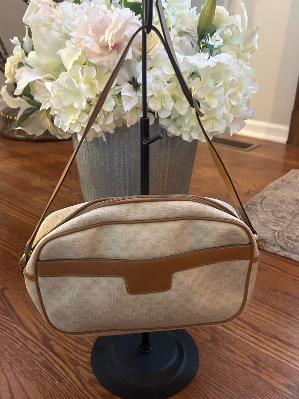 Authentic Gucci Vintage GG Micro Monogram Canvas Shoulder Bag Tan Leather + COA